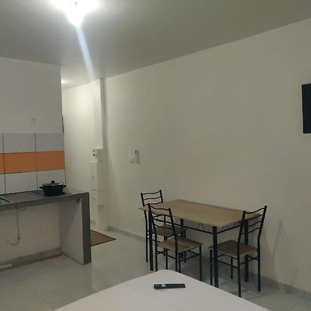 St-Laurent Centre - Baka Lycee Confort T1 Сен-Лоран-дю-Мароні Екстер'єр фото