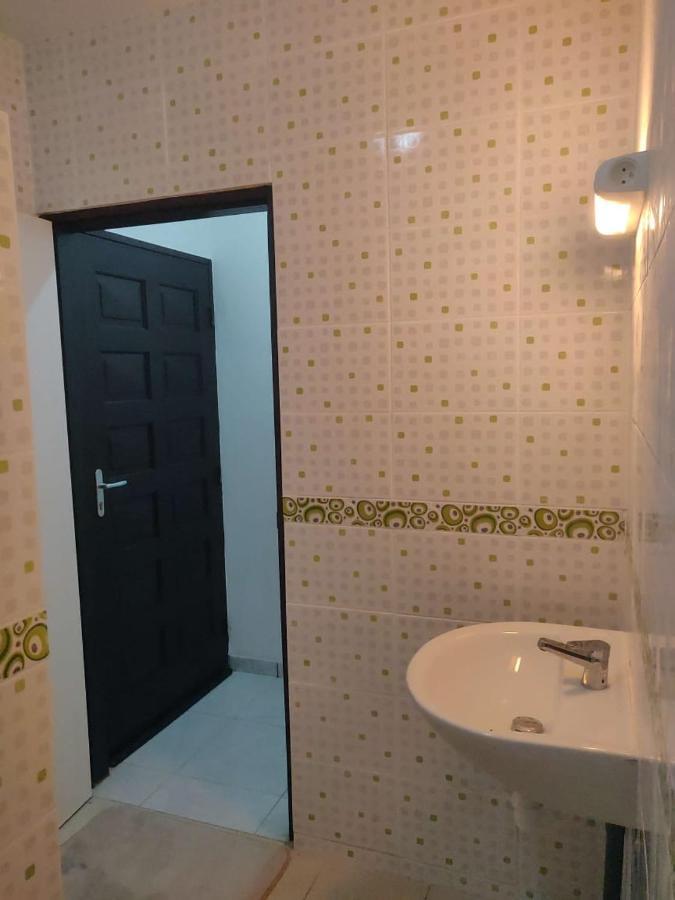 St-Laurent Centre - Baka Lycee Confort T1 Сен-Лоран-дю-Мароні Екстер'єр фото